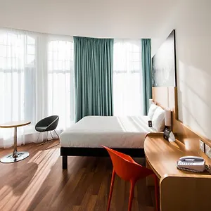 https://ibis-edinburgh-centre-south-bridge.edinburghhotelsuk.org