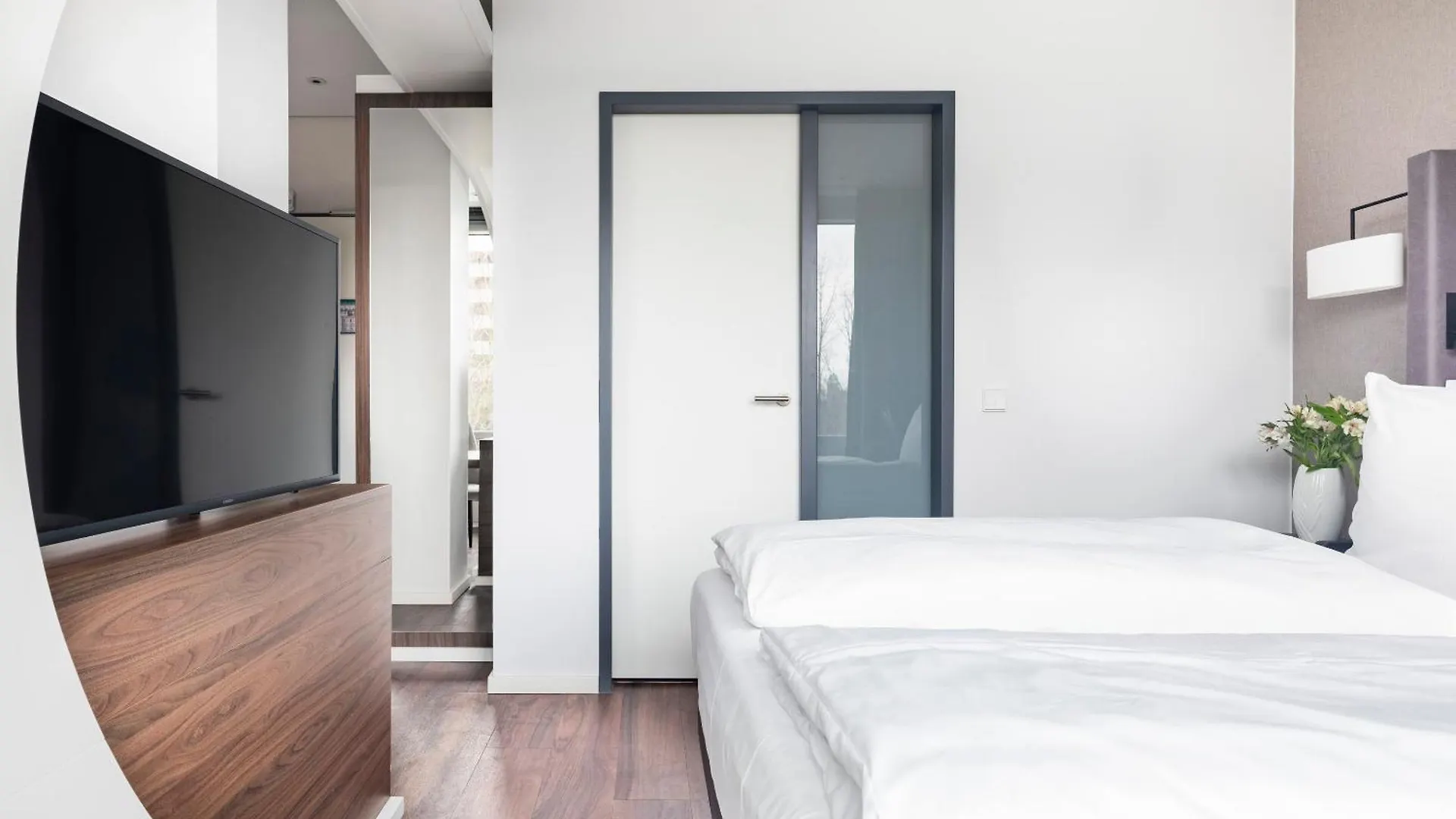 Numa Hamburg Fore